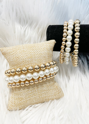 Pretty Pearl Bracelet Set: 3 Stack