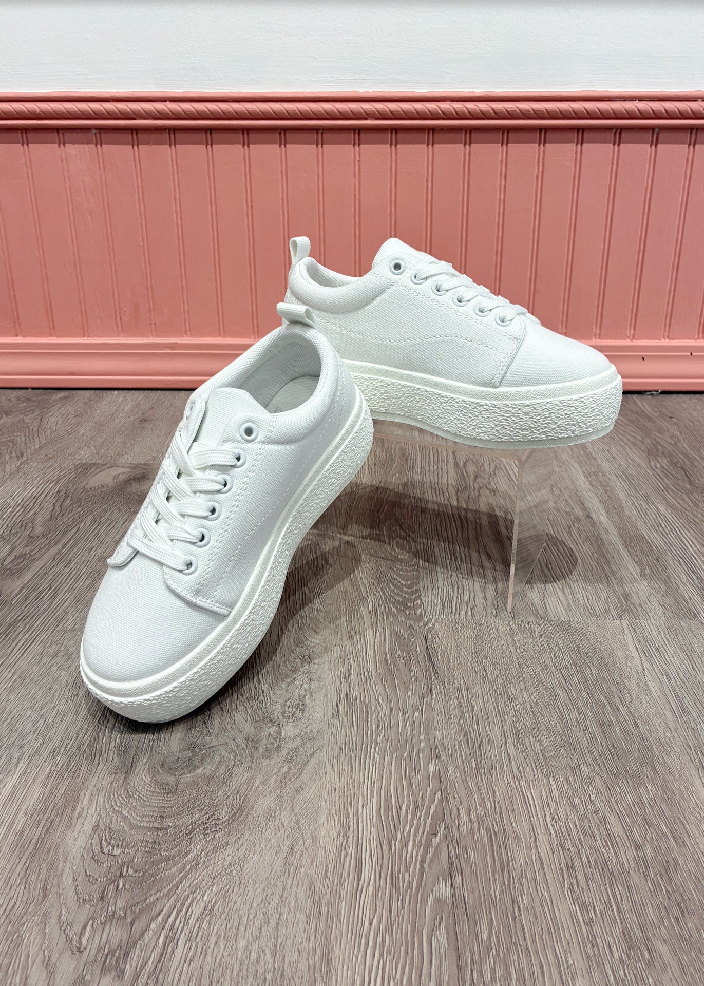 Designer White Flatform Sneaker Cloud Step Platform Sneaker